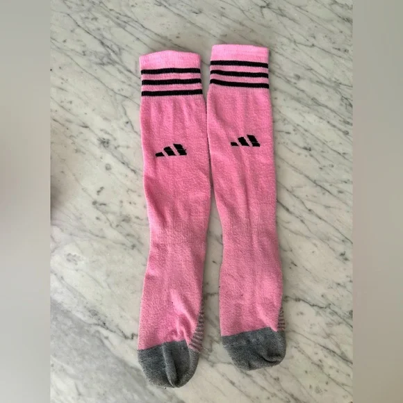 Adidas Inter Miami Home Jersey (Pink) socks included - Picture 7 of 8